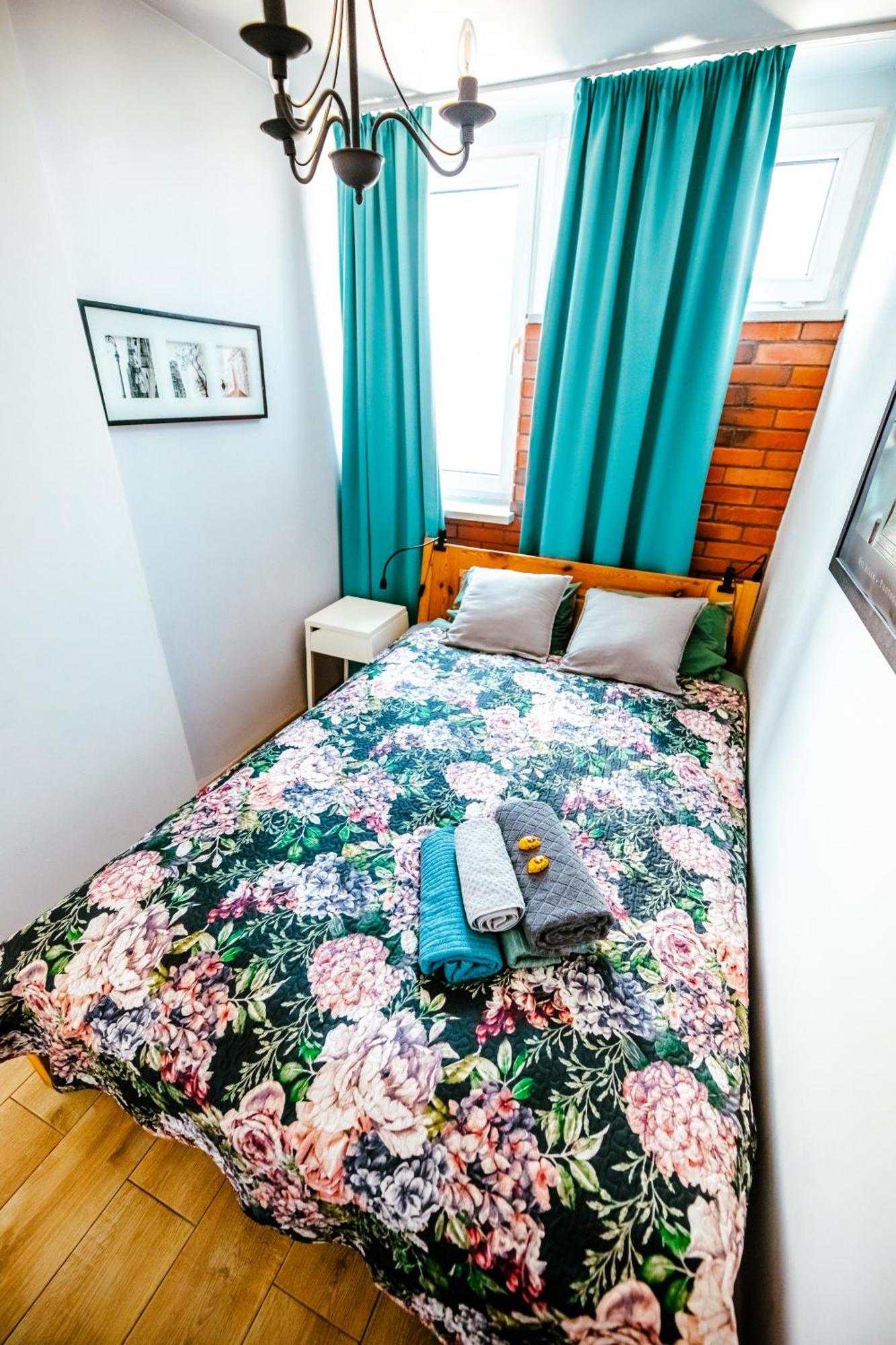 Bright 14Th Floor Central Home With Balcony & Views Warsaw Exterior photo