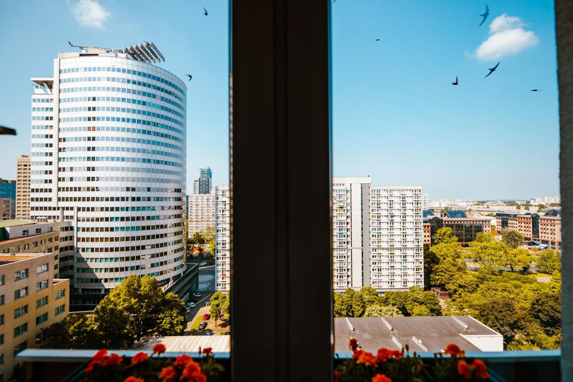 Bright 14Th Floor Central Home With Balcony & Views Warsaw Exterior photo